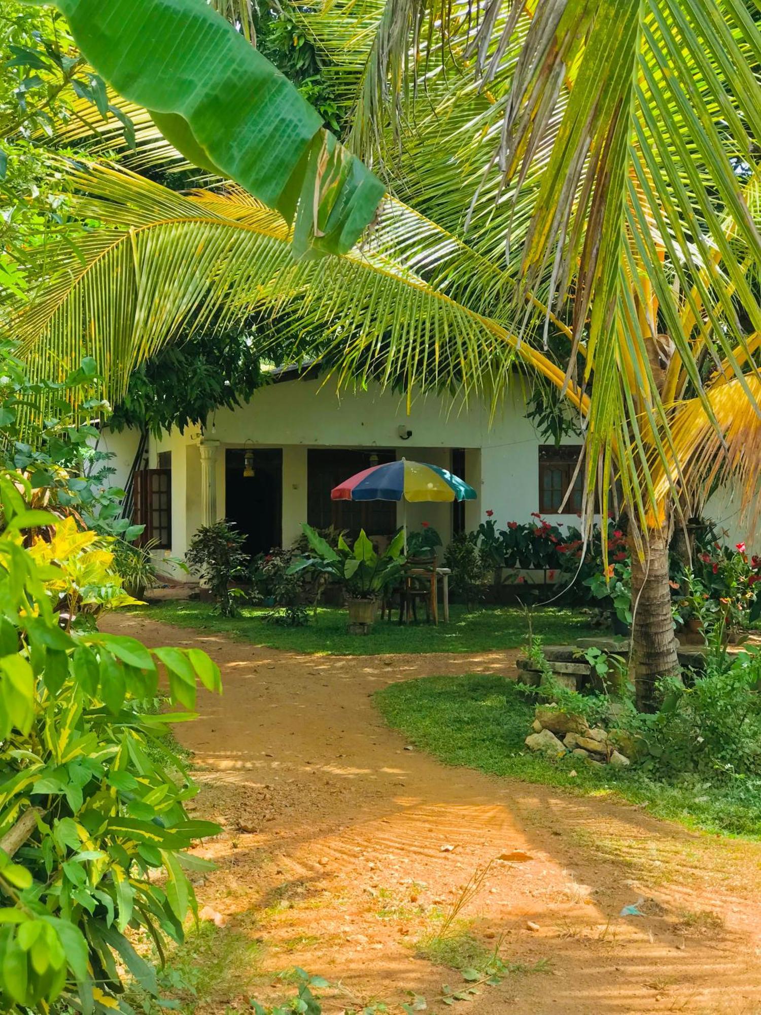 Sigiri Lakshan Home Stay Sigiriya Exterior photo